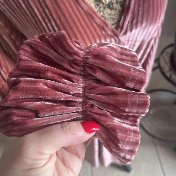 Pink Velvet Dress Belted Dress size Medium - Picture 7 of 7